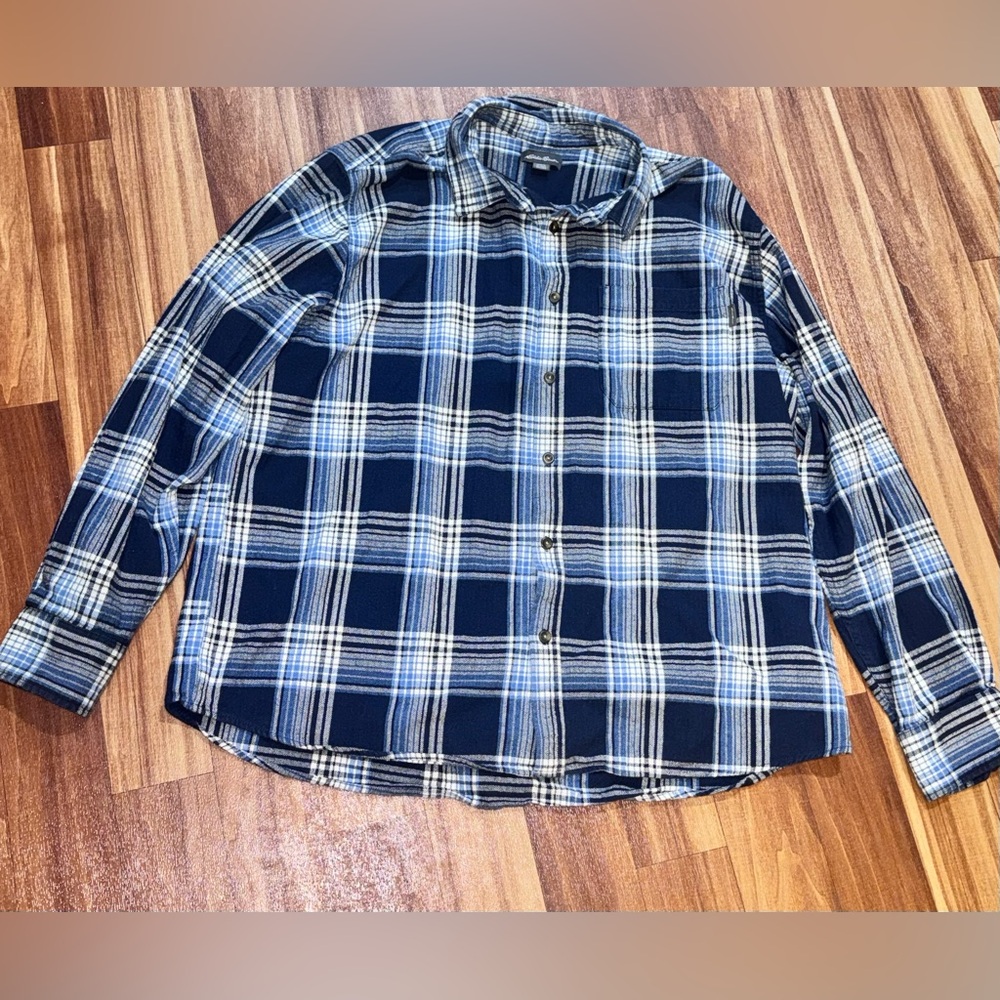 Eddie Bauer Navy and White Plaid Men's Shirt